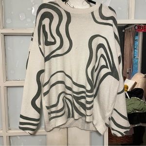 VERGe girl green printed sweater